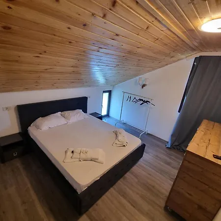 Casa Moreana Сфынту-Георге